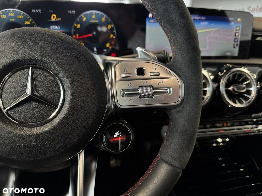 Mercedes-Benz CLA - 29