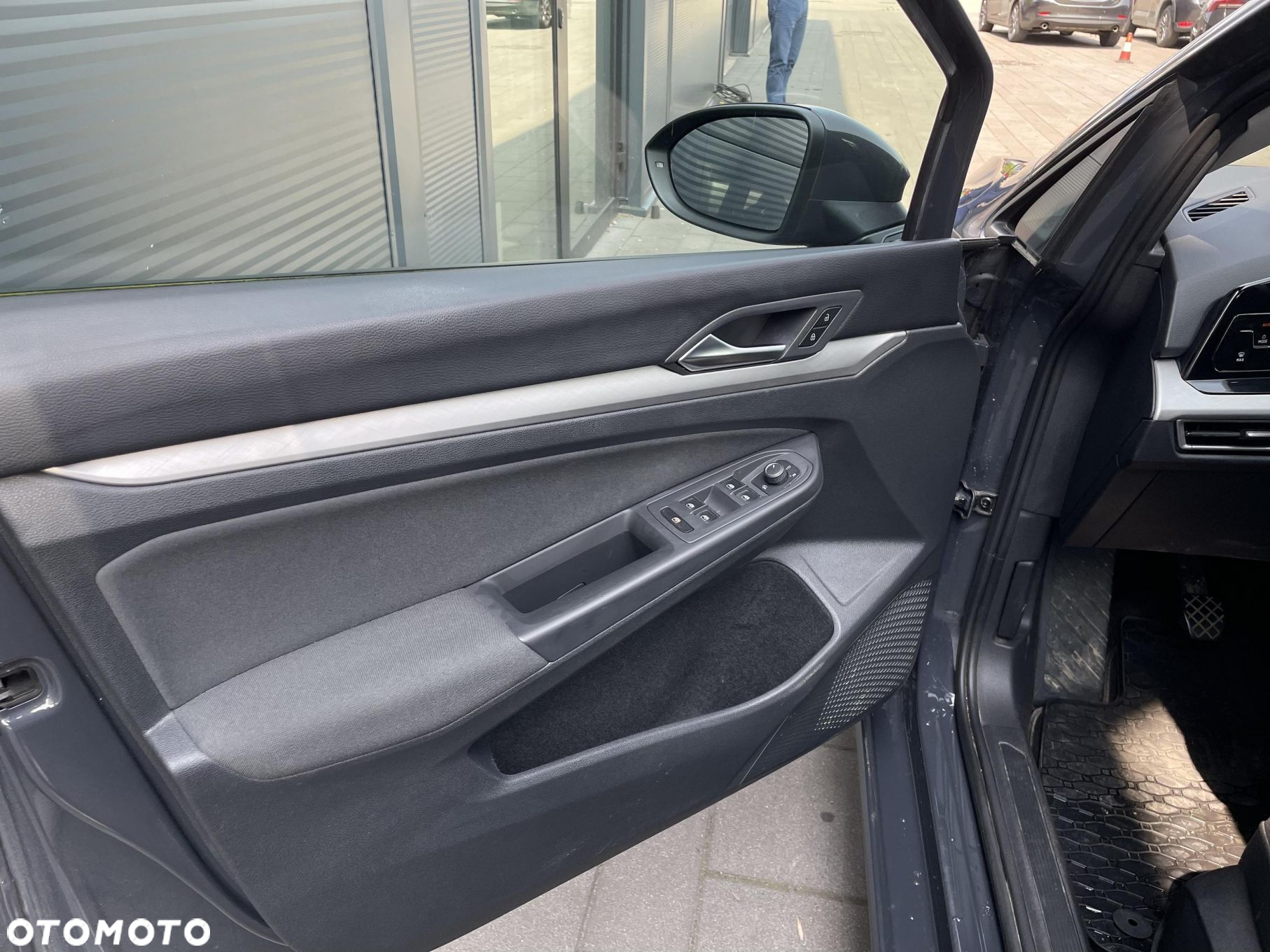 Volkswagen Golf VIII 2.0 TDI - 10