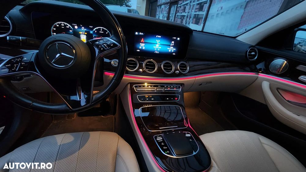 Mercedes-Benz E 300 d 4Matic T 9G-TRONIC Avantgarde - 20