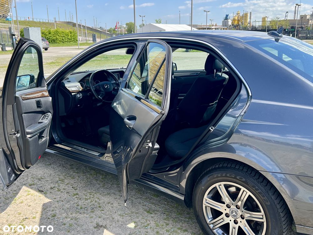 Mercedes-Benz Klasa E 200 CDI BlueEff Elegance - 17