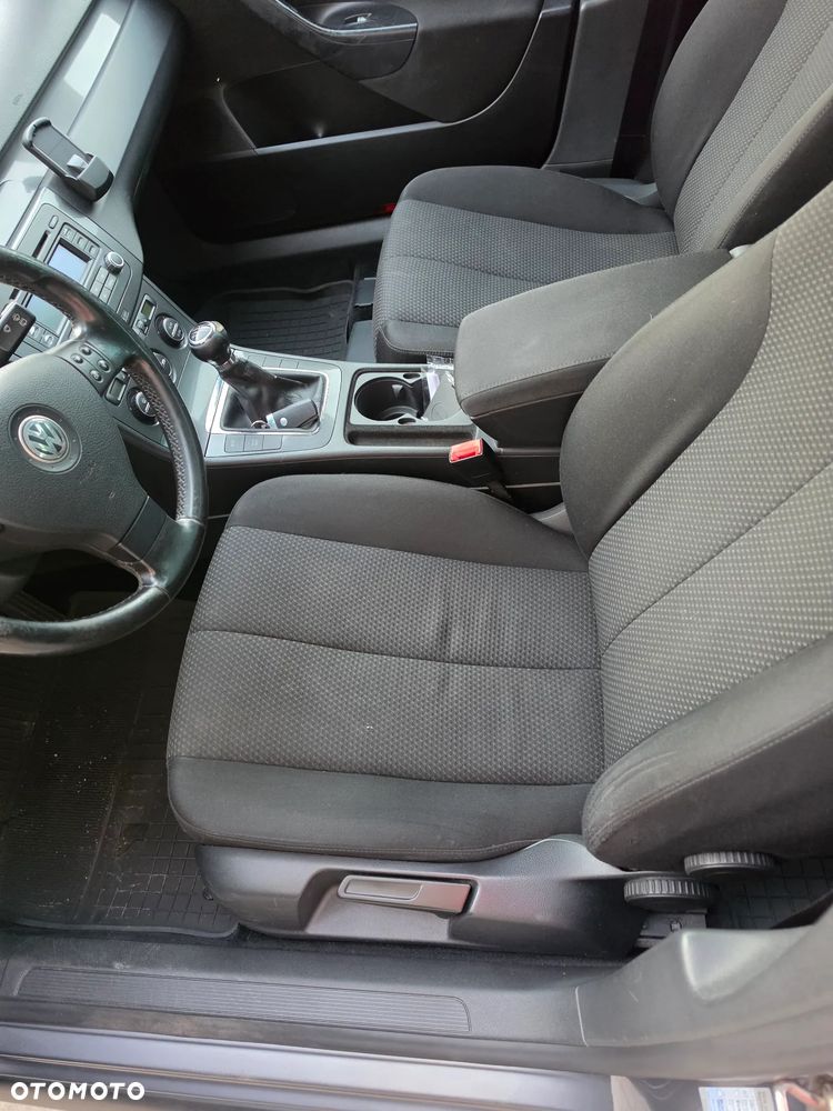 Volkswagen Passat 2.0 FSI Individual - 12