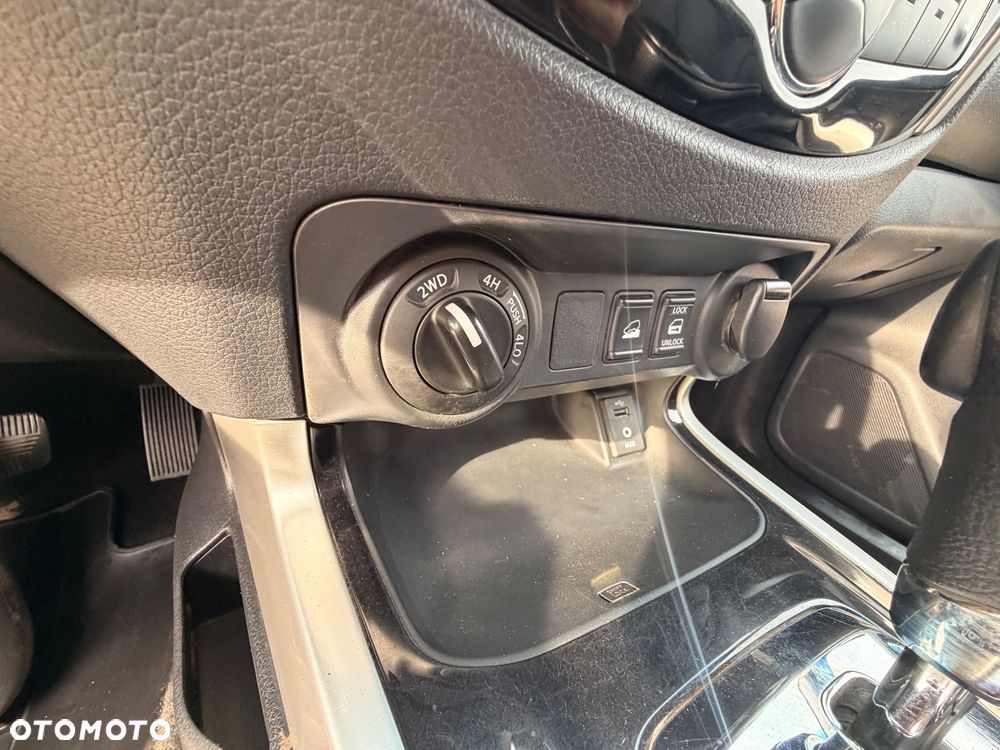 Nissan Navara - 32