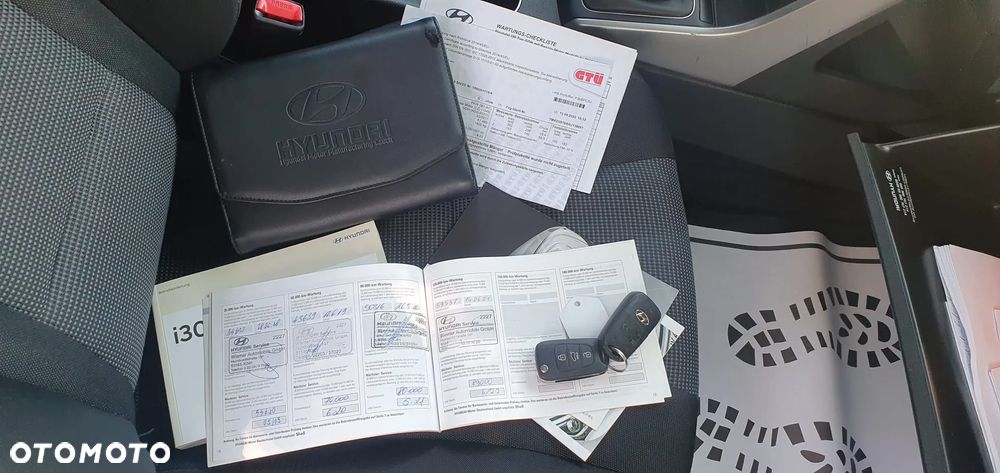 Hyundai i30 1.4 Trend - 14