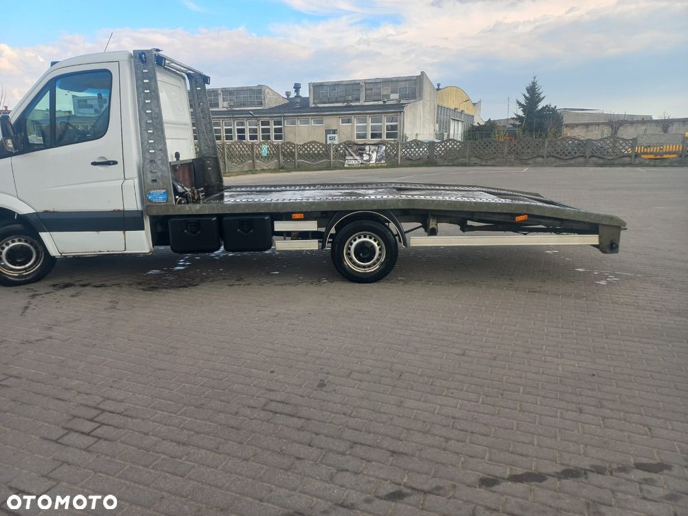 Mercedes-Benz Sprinter - 9