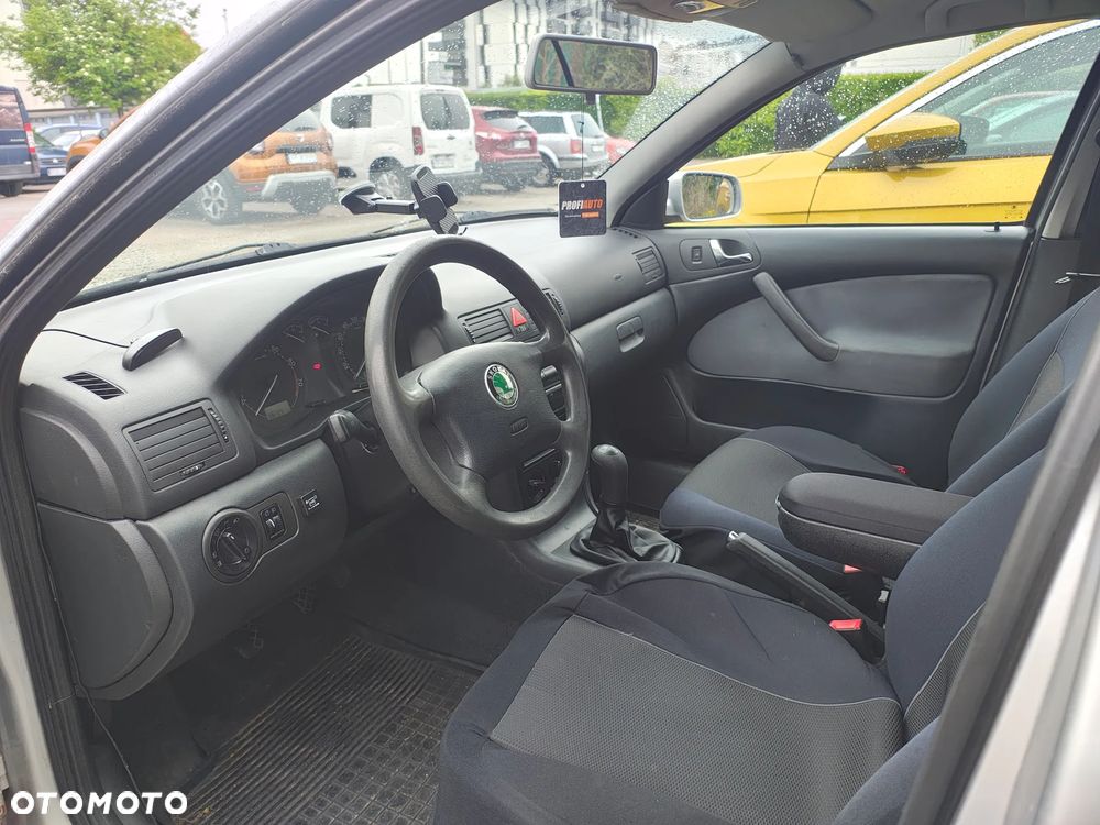 Skoda Octavia 1.6 Ice - 5