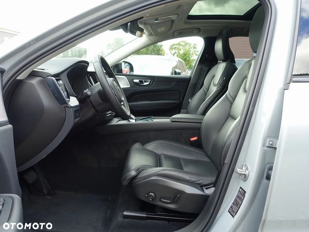 Volvo XC 60 B5 B AWD Ultra Dark - 7