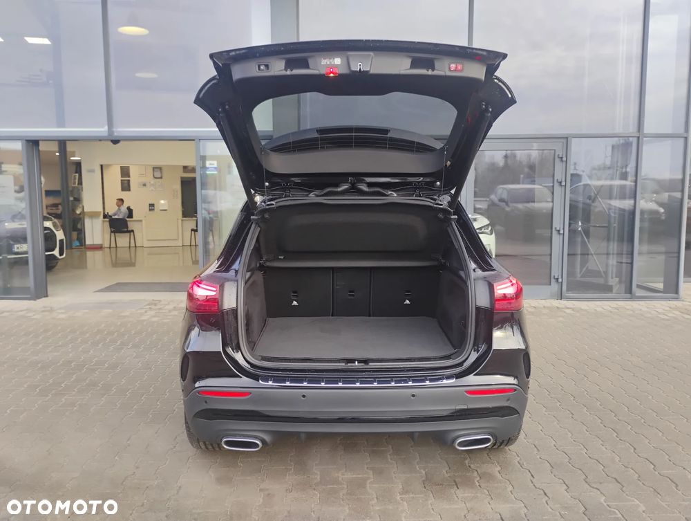 Mercedes-Benz GLA 200 mHEV AMG Line 7G-DCT - 13