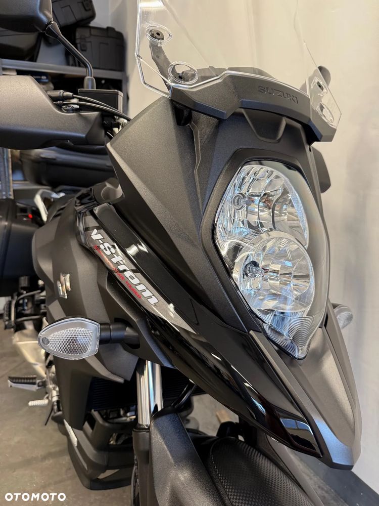Suzuki V-STROM - 35