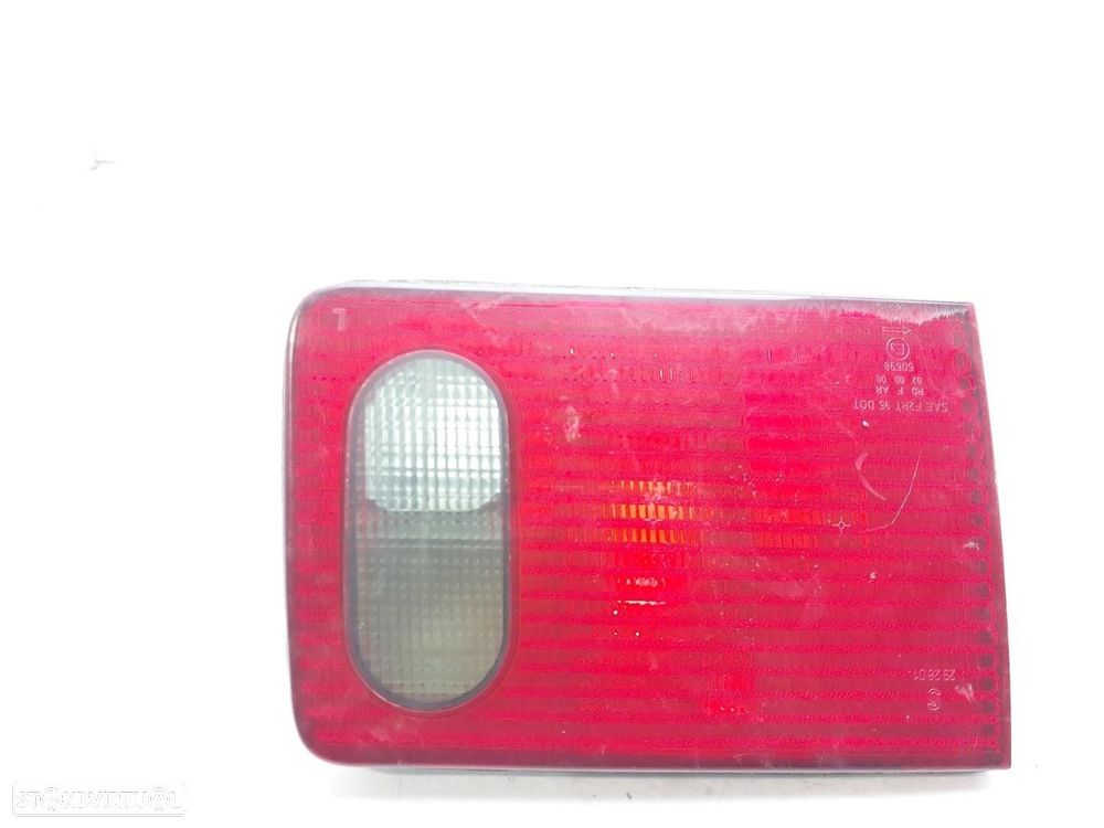 FAROLIM TRASEIRO ESQUERDO INTERIOR AUDI A8 1998 - 4