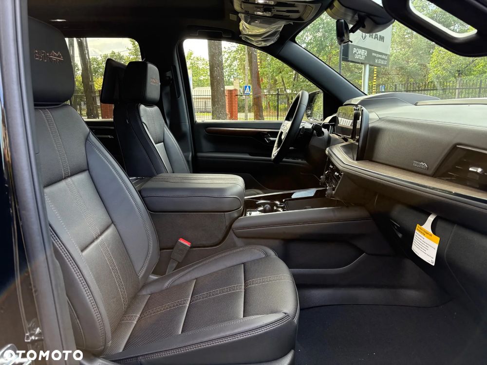 Chevrolet Suburban - 10