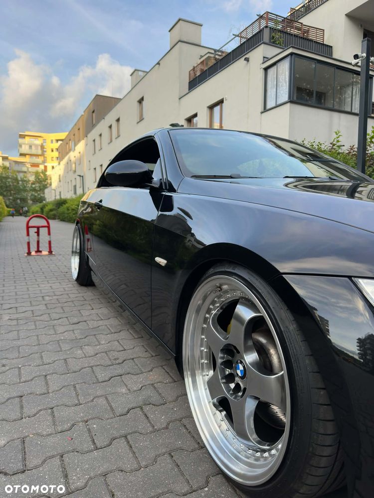 BMW Seria 3 330i - 18