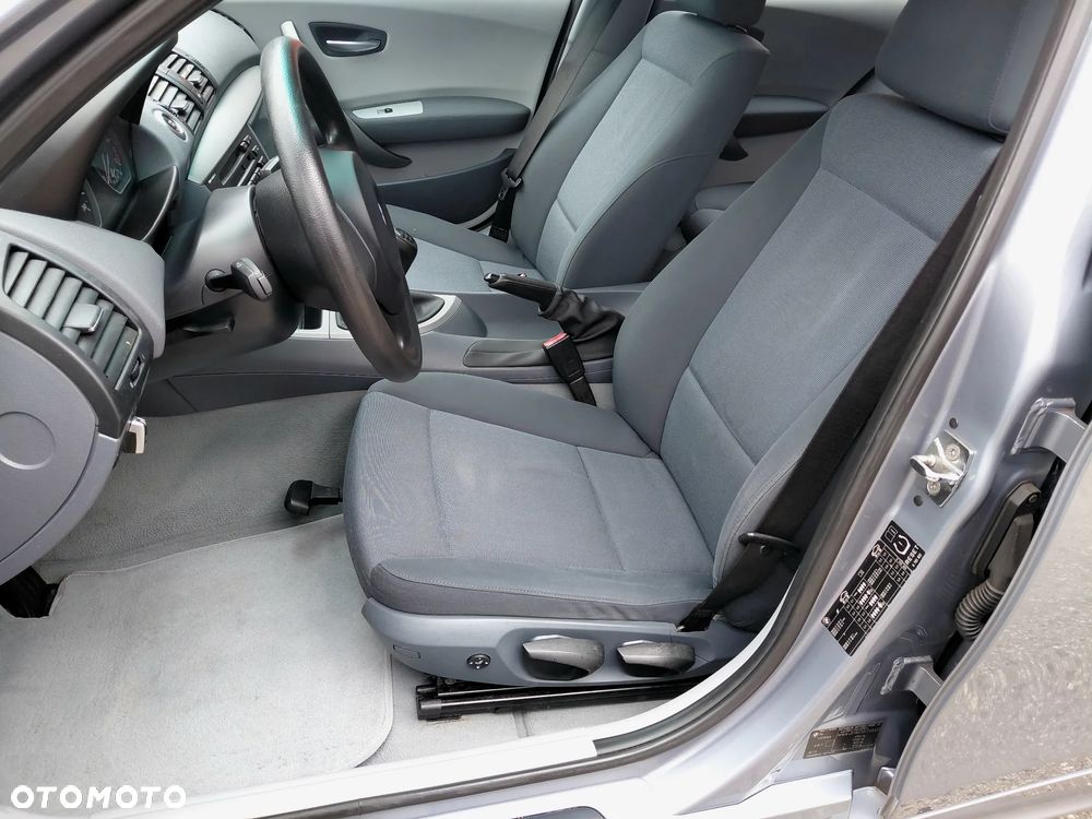 BMW Seria 1 - 10