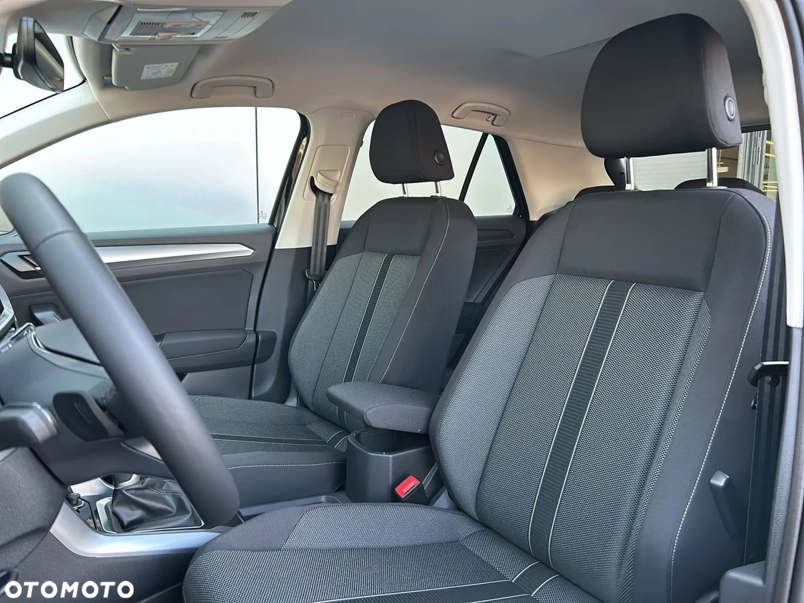 Volkswagen T-Roc - 6