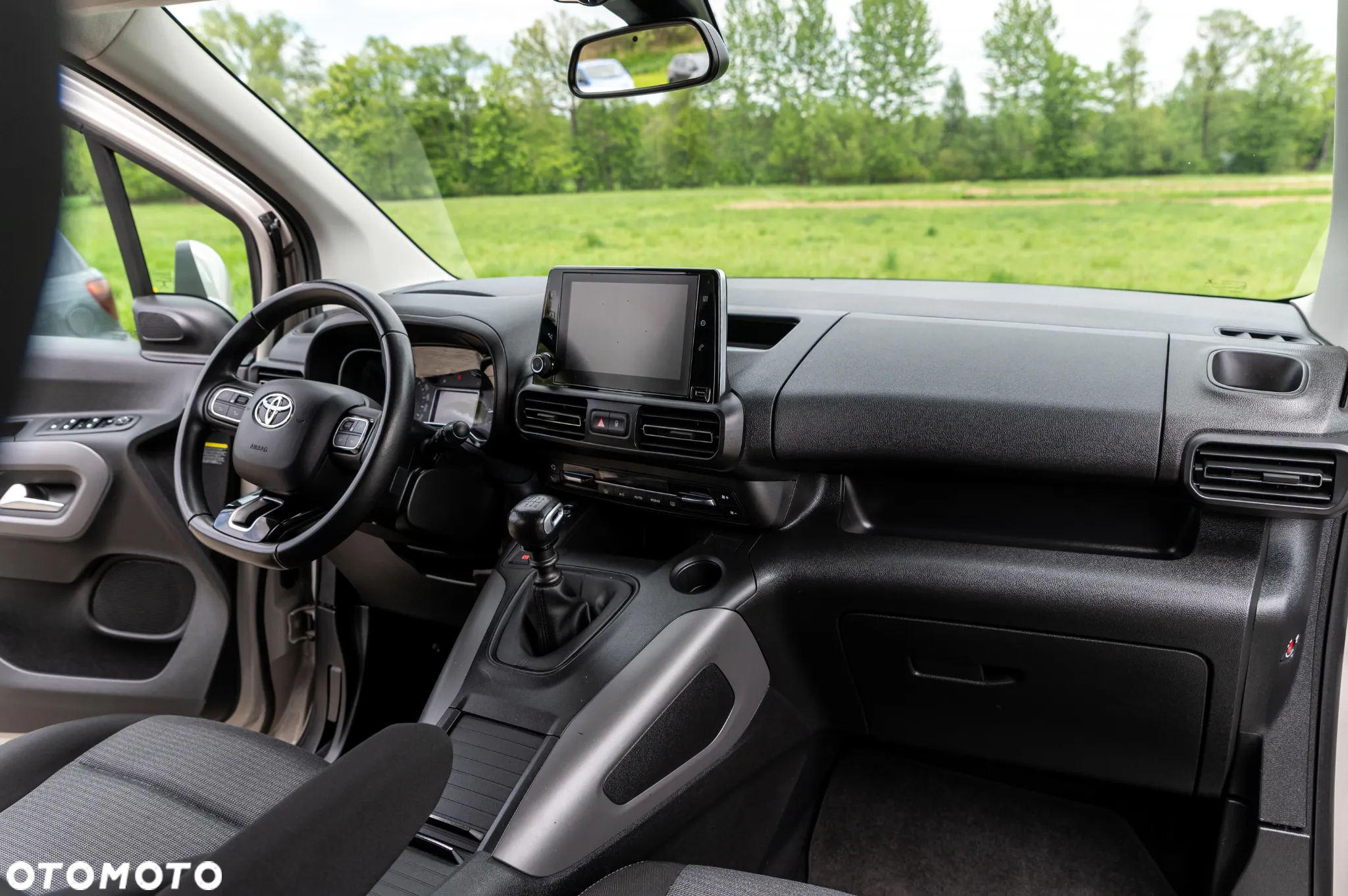 Toyota Proace City Verso 1.2 Turbo L2 Team Deutschland 7-Sitzer - 27