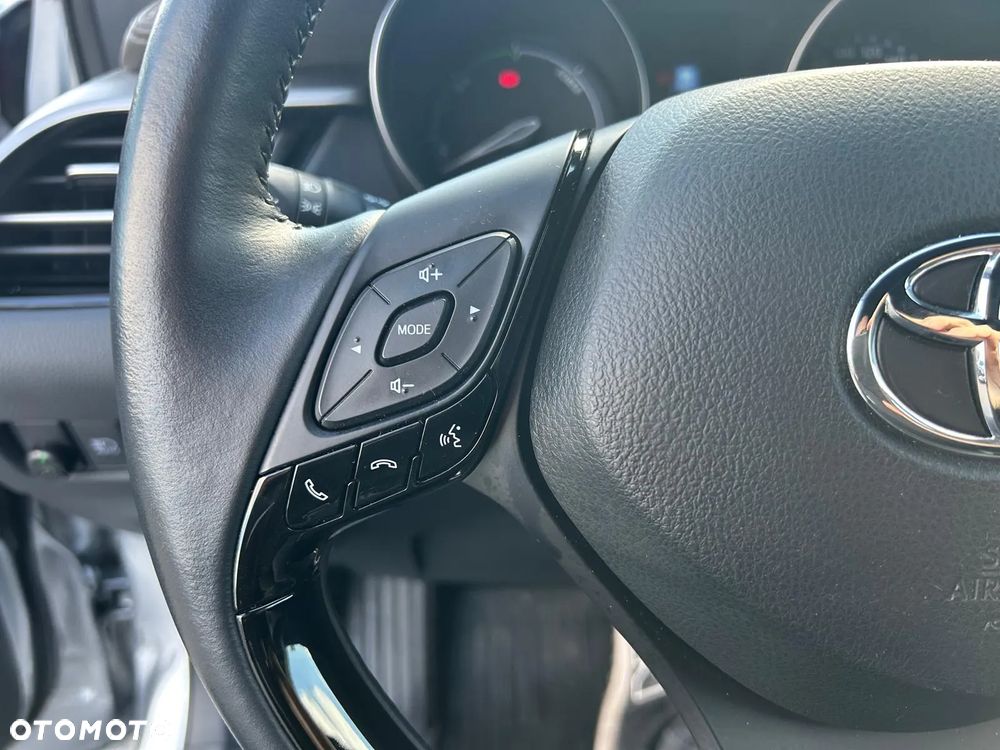 Toyota C-HR 2.0 Hybrid Executive - 21