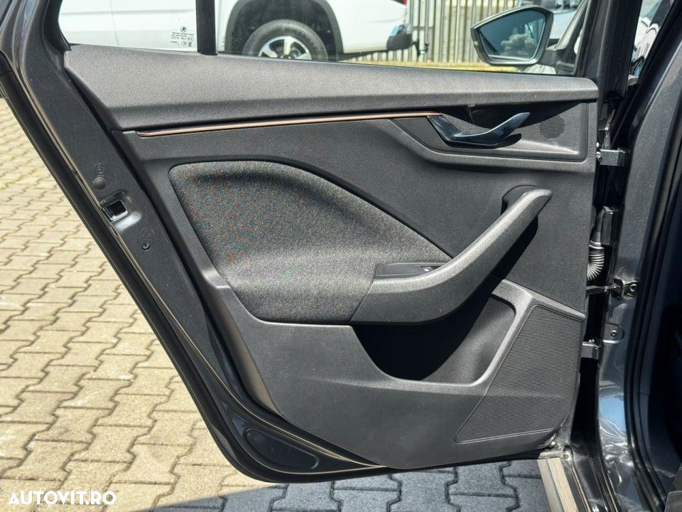 Skoda Kamiq 1.0 TSI DSG Selection - 32