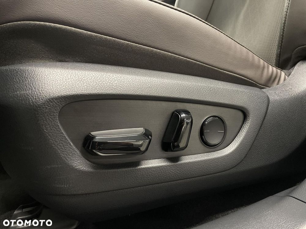 Lexus RX 350h Prestige - 22