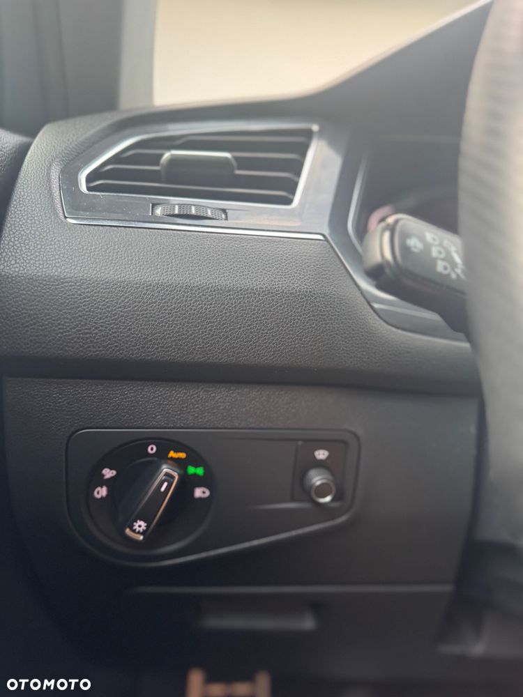 Volkswagen Tiguan 2.0 TDI R-Line DSG - 17