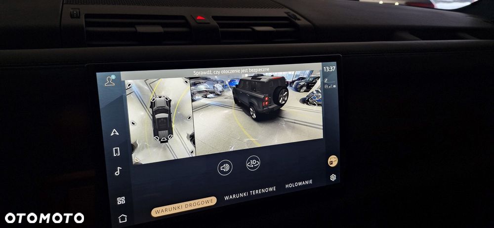 Land Rover Defender 3.0 D250 mHEV X-Dynamic HSE - 18