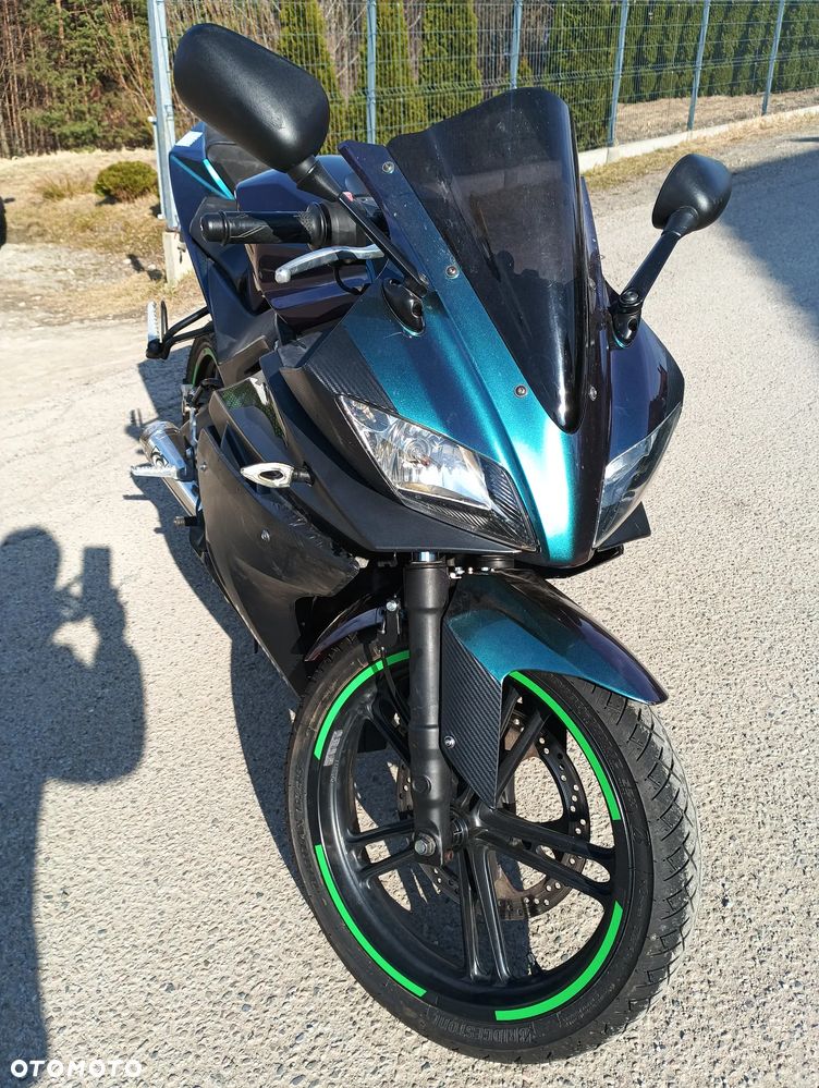 Yamaha YZF - 3