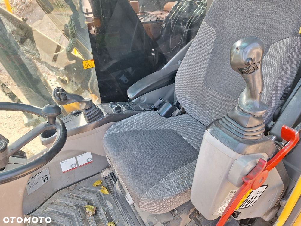 Volvo Ew 140 C 4X4 - 11