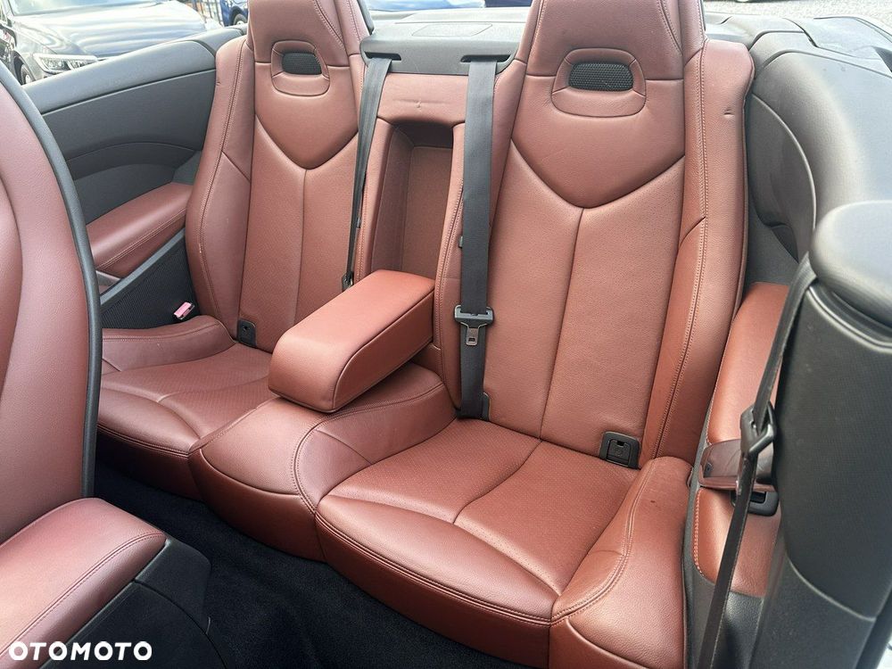 Peugeot 308 CC - 8