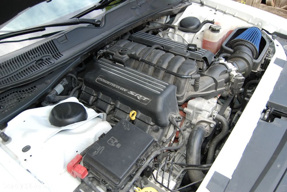 Dodge Challenger - 14