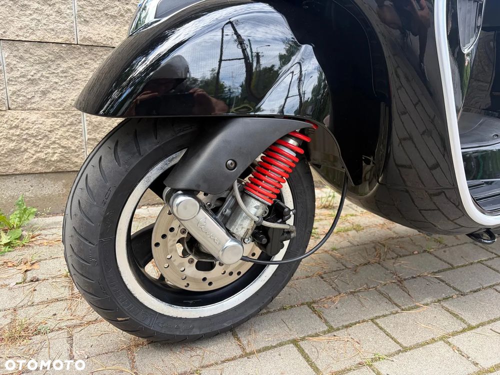 Vespa GTS - 6