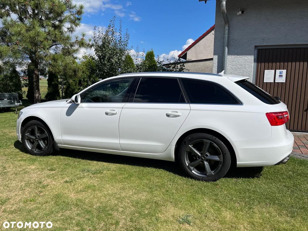 Audi A6 Avant 2011 photo 4