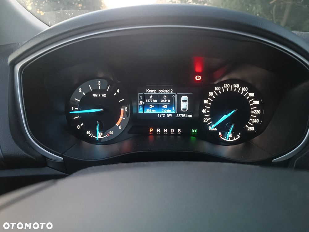 Ford Mondeo 2.0 TDCi Titanium PowerShift - 6