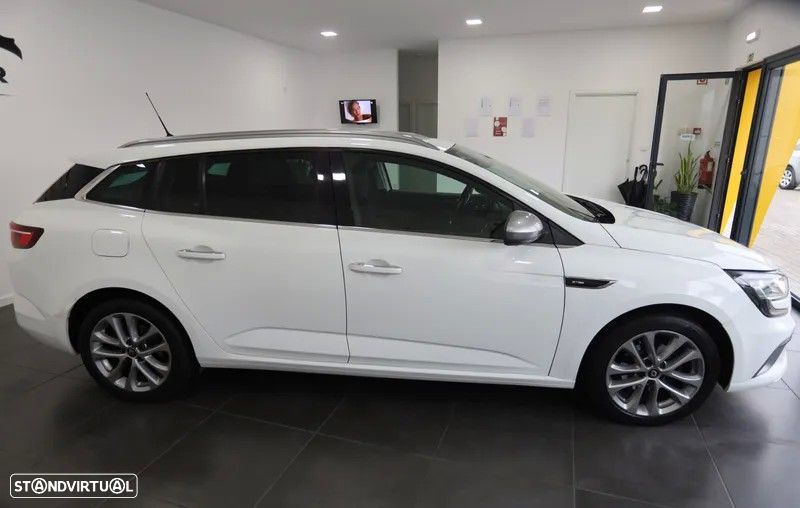 Renault Mégane Sport Tourer 1.5 Blue dCi GT Line EDC — fotografia 5