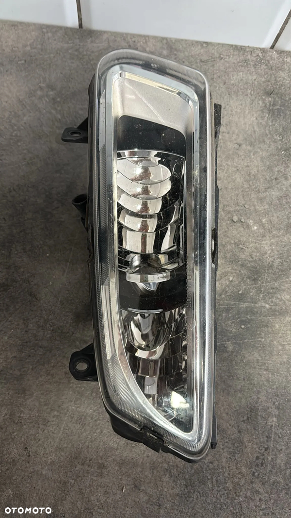 Volkswagen Polo 2009-2014 halogen lewy   169/9