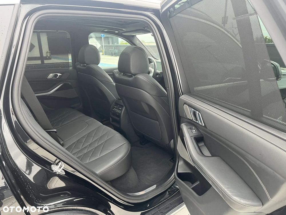 BMW X5 xDrive40i - 12