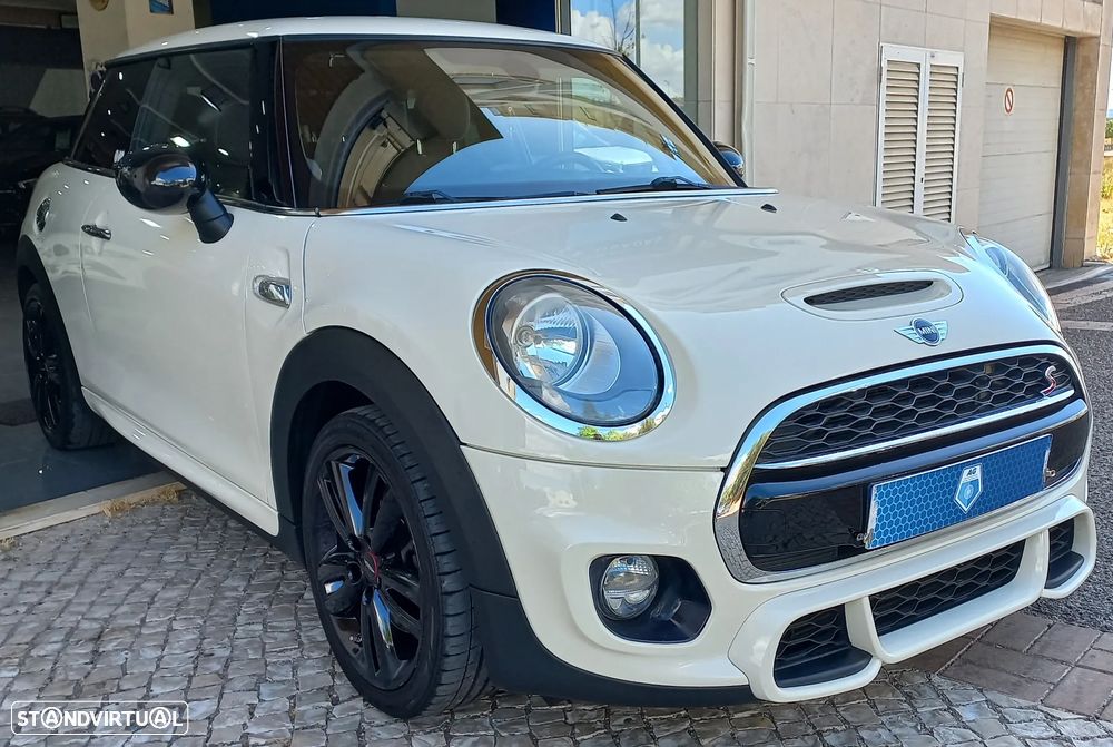 MINI 3 Portas Cooper S Sport Aut. - 2