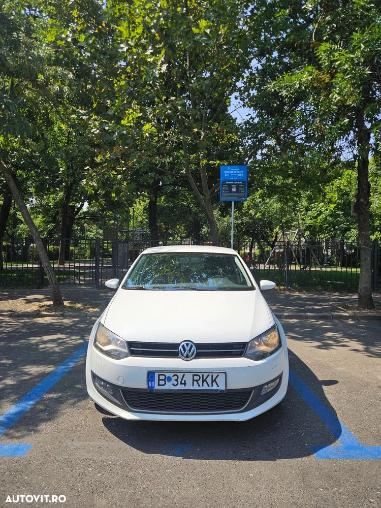 VOLKSWAGEN Polo
