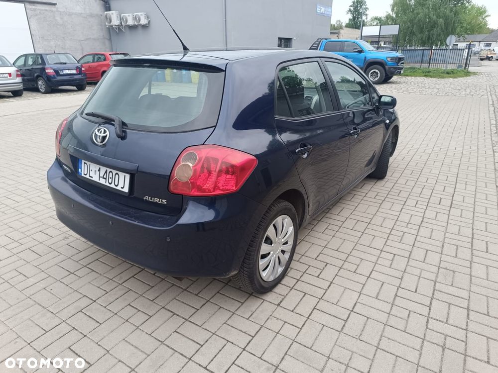 Toyota Auris 2.0 D-4D Luna - 3
