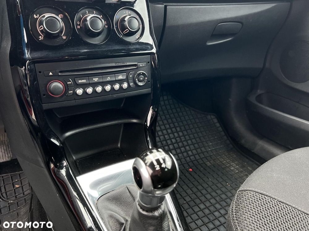 Citroën DS3 1.6 VTi SoChic - 23