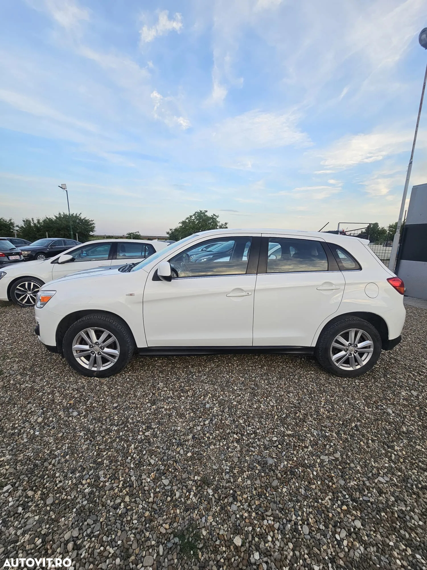 Mitsubishi ASX 1.8 DI-D 4WD Instyle - 10