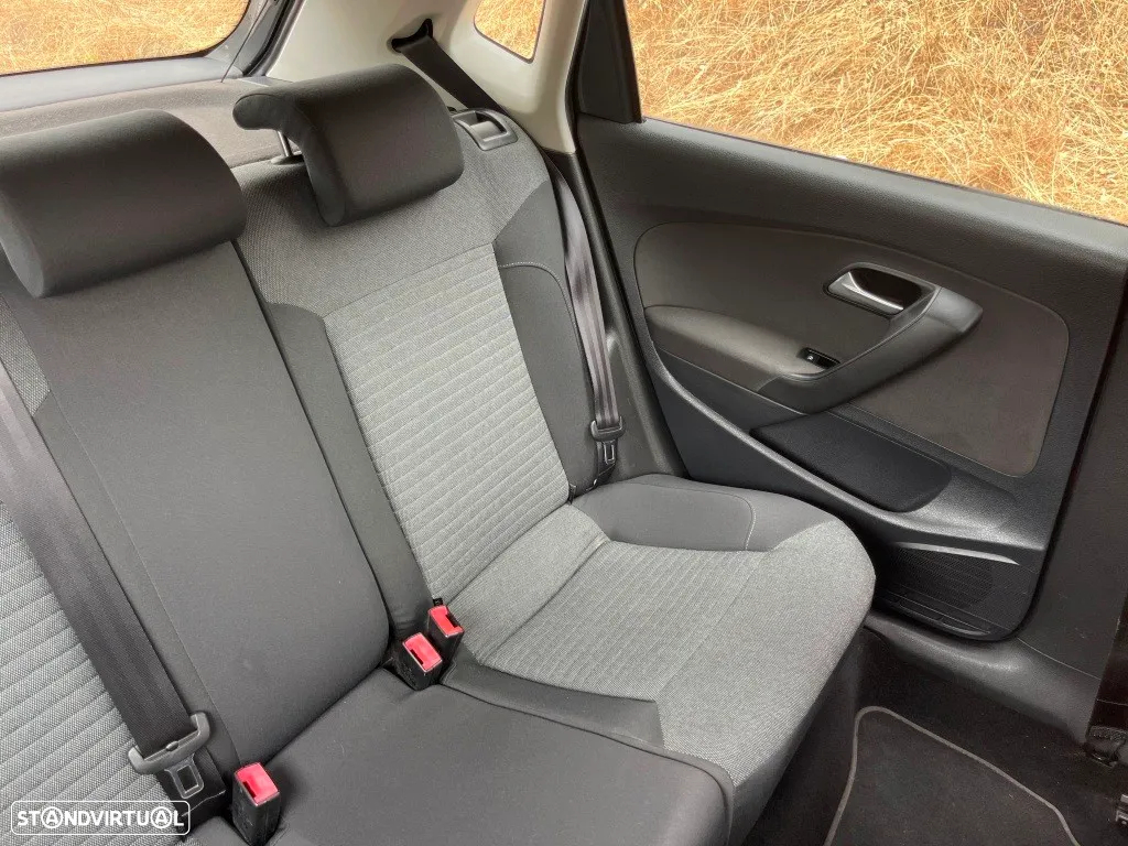 VW Polo 1.6 TDI Confortline BlueMotion - 38