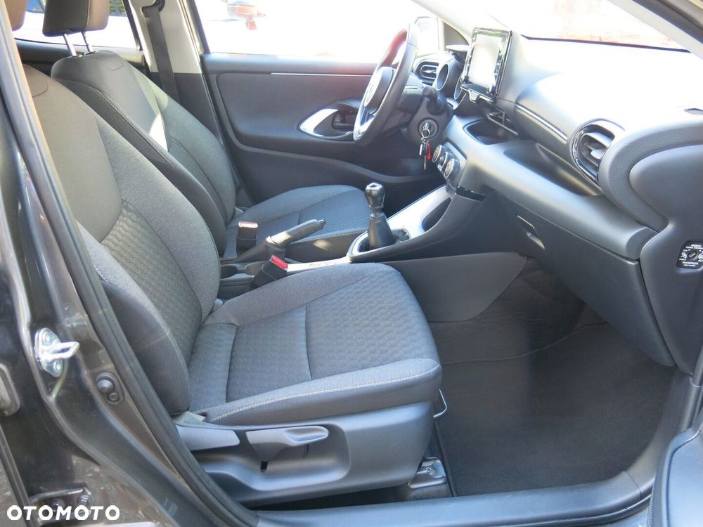Toyota Yaris - 7