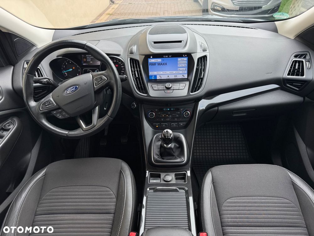 Ford Kuga 1.5 EcoBoost 2x4 Titanium - 14