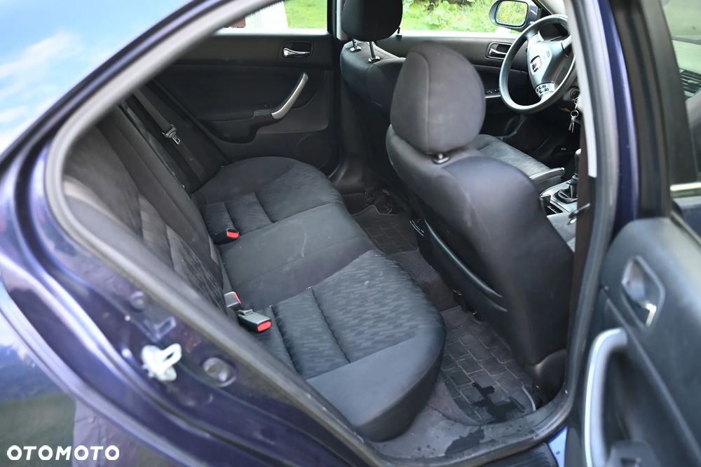 Honda Accord 2.0 Comfort - 9