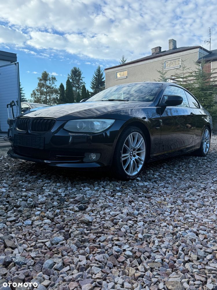 BMW Seria 3 2010 photo 2