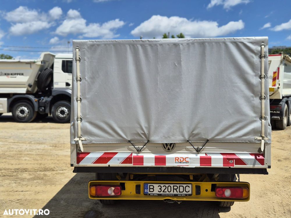 Volkswagen Transporter - 4
