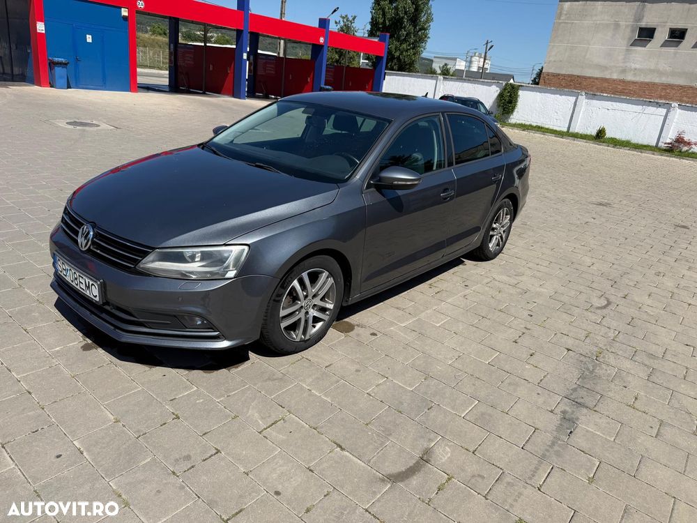 Volkswagen Jetta 2.0 TDI Trendline - 2