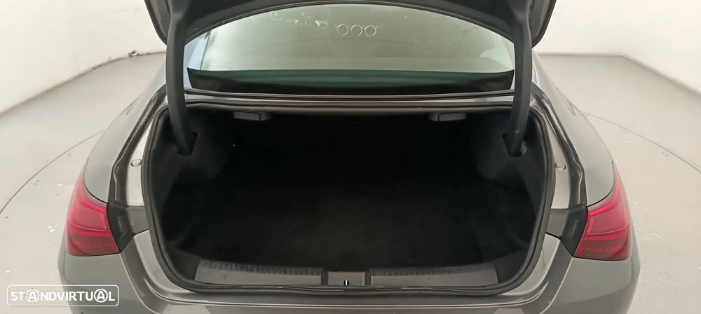Mercedes-Benz CLA 180 - 30