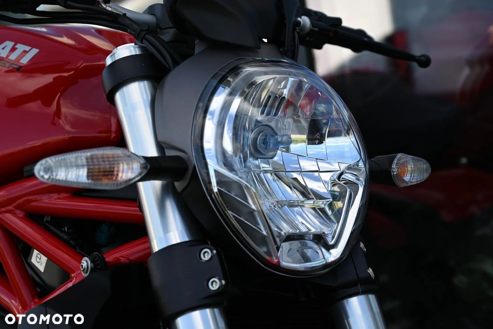 Ducati Monster - 39