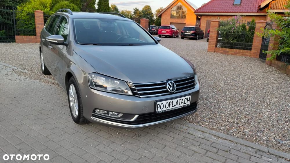 Volkswagen Passat 2.0 TDI Comfortline - 28