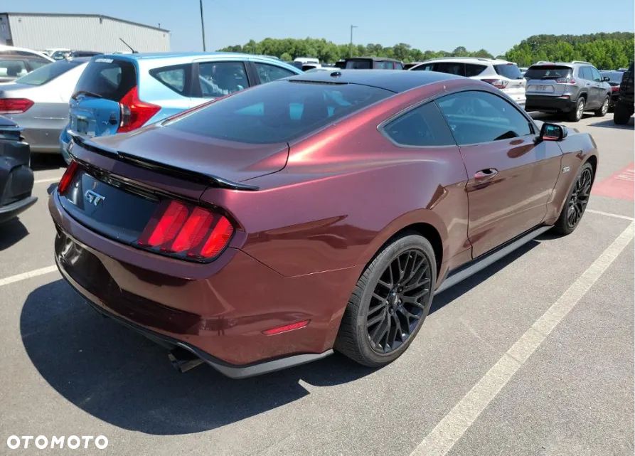 Ford Mustang 5.0 V8 GT - 4