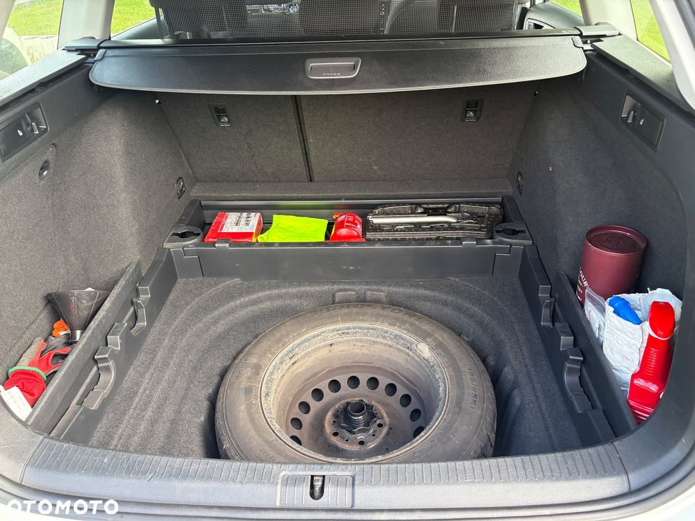 Volkswagen Golf 1.6 TDI BMT Comfortline - 31